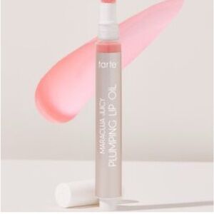 Tarte Maracuja Juicy Plumping Lip Oil- Petal- NWT Retail $27